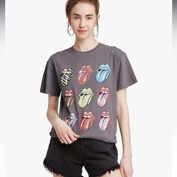 the Rolling Stones Tops - Women's Short-Sleeve Rolling Stones Boyfriend Graphic T-Shirt (Gray)​​​​​​​​​​